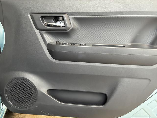 ミライースＸ　リミテッドＳＡIII　４ＷＤワンオーナー・４ＷＤ・０．６万Ｋ・ＣＤチューナー・マニュアルエアコン・パーキングセンサー・横滑り防止・アイドリングストップ・ヘッドライトコントロール・衝突回避支援システム・オートハイビーム・スマアシ（北海道）の中古車