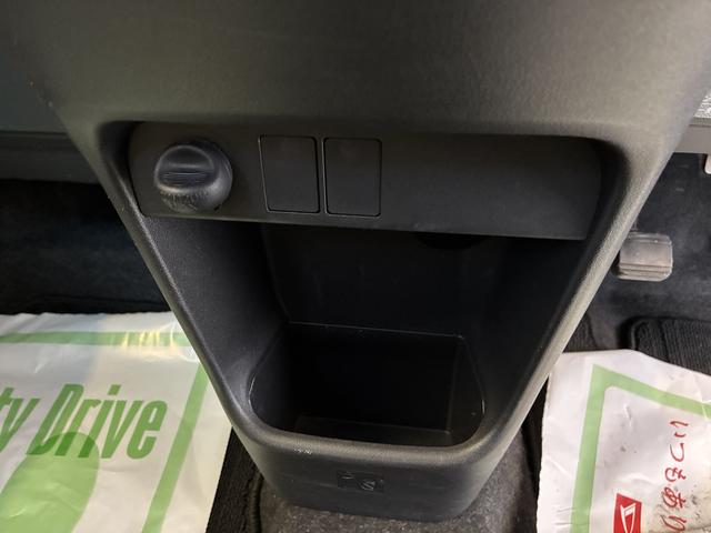 ムーヴキャンバスXリミテッドメイクアップ SAII 4WDワンオーナー・4WD・5.8万K・ナビ・パノラマモニター・ETC・ステアリングスイッチ・オートエアコン・両側電動スライドドア・置きラクボックス・シートアンダートレイ・電子カードキー・スマートアシスト(北海道)の中古車