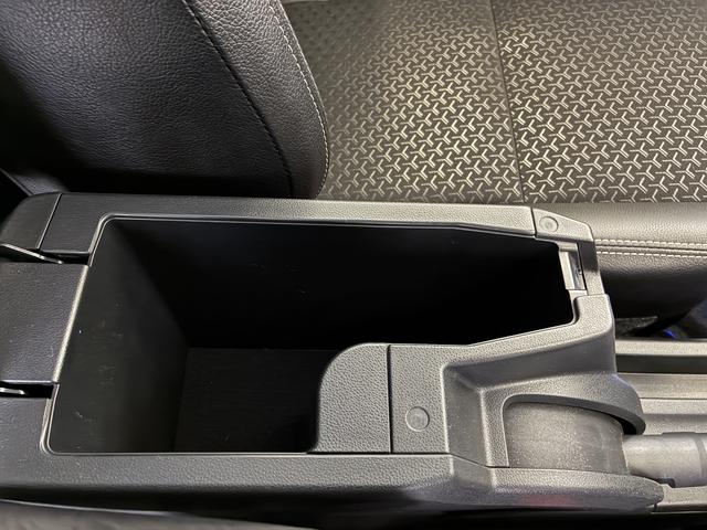 ロッキープレミアム　４ＷＤワンオーナー・４ＷＤ・２．０万Ｋ・ナビ・パノラマモニター・ドライブレコーダー・ステアリングスイッチ・クルーズコントロール・オートエアコン・シートアンダートレイ・電子カードキー・スマートアシスト搭載車（北海道）の中古車