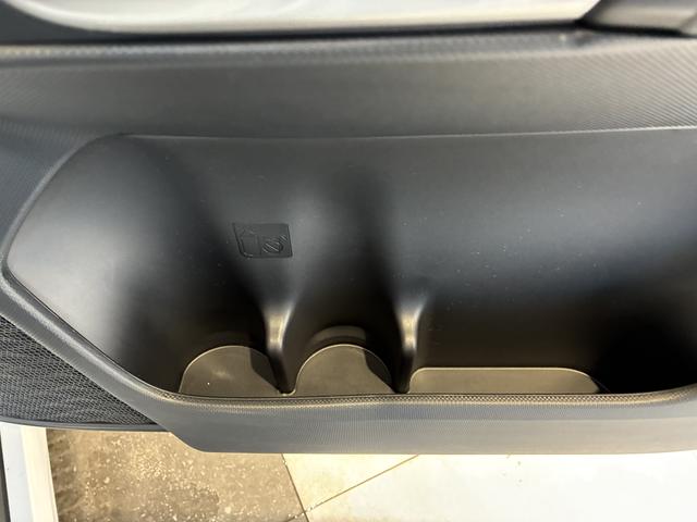 ロッキープレミアム　４ＷＤワンオーナー・４ＷＤ・２．０万Ｋ・ナビ・パノラマモニター・ドライブレコーダー・ステアリングスイッチ・クルーズコントロール・オートエアコン・シートアンダートレイ・電子カードキー・スマートアシスト搭載車（北海道）の中古車