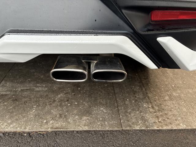 ロッキープレミアム　４ＷＤワンオーナー・４ＷＤ・２．０万Ｋ・ナビ・パノラマモニター・ドライブレコーダー・ステアリングスイッチ・クルーズコントロール・オートエアコン・シートアンダートレイ・電子カードキー・スマートアシスト搭載車（北海道）の中古車