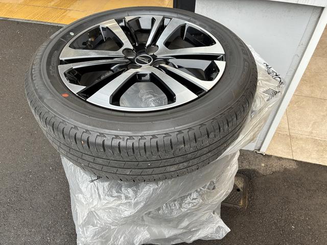 ロッキープレミアム　４ＷＤワンオーナー・４ＷＤ・２．０万Ｋ・ナビ・パノラマモニター・ドライブレコーダー・ステアリングスイッチ・クルーズコントロール・オートエアコン・シートアンダートレイ・電子カードキー・スマートアシスト搭載車（北海道）の中古車