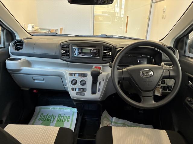 ミライースＸ　ＳＡIII　４ＷＤワンオーナー・４ＷＤ・３．４万Ｋ・ＣＤチューナー・マニュアルエアコン・コーナーセンサー・オートハイビーム・ドアバイザー・スタッドレスタイヤ・フルホイールキャップ・キーレス・スマートアシスト搭載車（北海道）の中古車