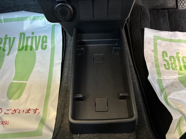 ミライースＸ　ＳＡIII　４ＷＤワンオーナー・４ＷＤ・３．４万Ｋ・ＣＤチューナー・マニュアルエアコン・コーナーセンサー・オートハイビーム・ドアバイザー・スタッドレスタイヤ・フルホイールキャップ・キーレス・スマートアシスト搭載車（北海道）の中古車