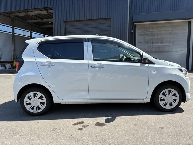 ミライースＸ　ＳＡIII　４ＷＤワンオーナー・４ＷＤ・３．４万Ｋ・ＣＤチューナー・マニュアルエアコン・コーナーセンサー・オートハイビーム・ドアバイザー・スタッドレスタイヤ・フルホイールキャップ・キーレス・スマートアシスト搭載車（北海道）の中古車