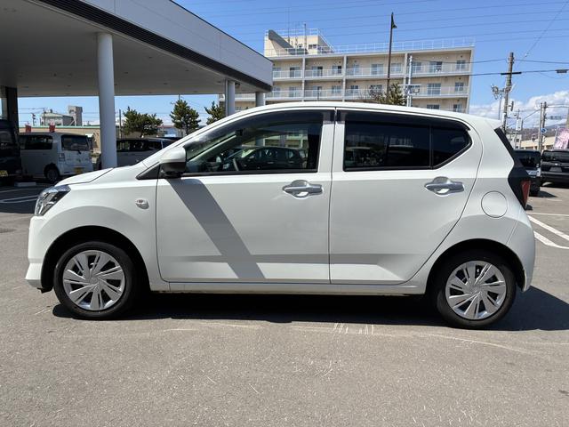 ミライースＸ　ＳＡIII　４ＷＤワンオーナー・４ＷＤ・３．４万Ｋ・ＣＤチューナー・マニュアルエアコン・コーナーセンサー・オートハイビーム・ドアバイザー・スタッドレスタイヤ・フルホイールキャップ・キーレス・スマートアシスト搭載車（北海道）の中古車