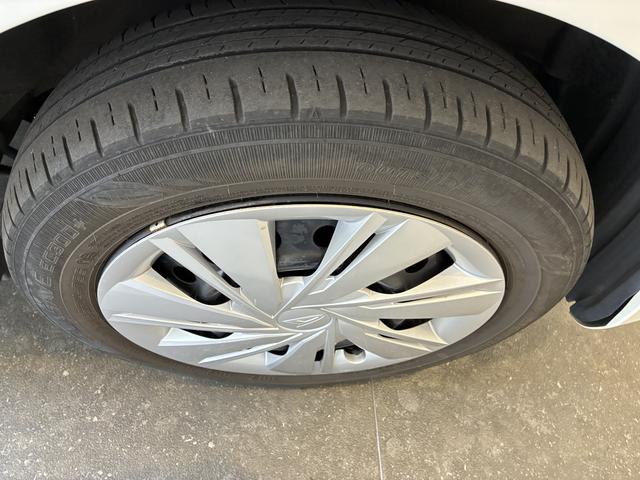 ミライースＸ　ＳＡIII　４ＷＤワンオーナー・４ＷＤ・３．４万Ｋ・ＣＤチューナー・マニュアルエアコン・コーナーセンサー・オートハイビーム・ドアバイザー・スタッドレスタイヤ・フルホイールキャップ・キーレス・スマートアシスト搭載車（北海道）の中古車