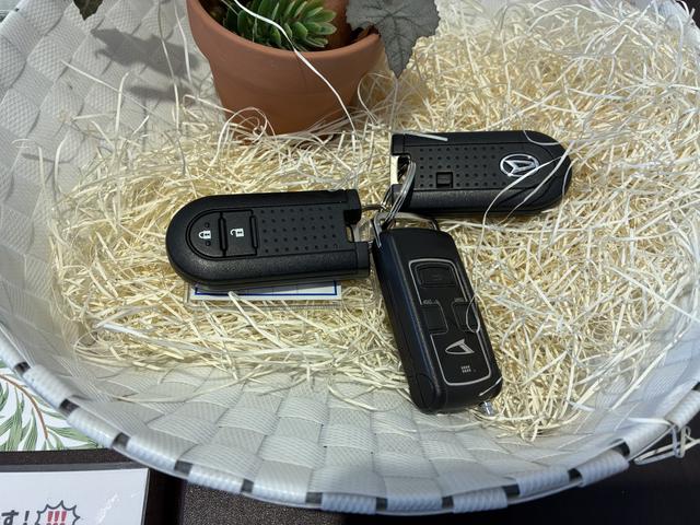 ムーヴカスタム　Ｘリミテッド　ＳＡIII　４ＷＤ４ＷＤ・７．７万Ｋ・ディスプレイオーディオ・バックカメラ・ＥＴＣ・ステアリングスイッチ・オートエアコン・シートヒーター・シートアンダートレイ・スタッドレスタイヤ・電子カードキー・スマートアシスト搭載車（北海道）の中古車