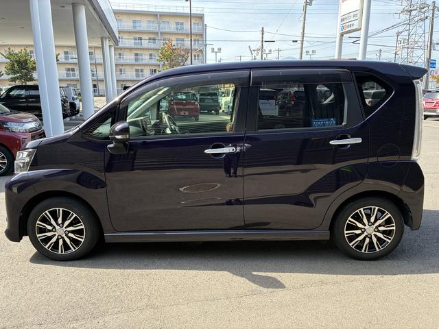 ムーヴカスタム Xリミテッド SAIII 4WD4WD・5.7万K・ナビ・バックカメラ・ETC・ドライブレコーダー・ステアリングスイッチ・シートヒーター・シートアンダートレイ・ドアバイザー・スタッドレスタイヤ・電子カードキー・スマートアシスト搭載車(北海道)の中古車