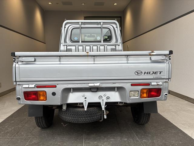 ハイゼットトラックスタンダード　４ＷＤワンオーナー・５ＭＴ・パートタイム４ＷＤ・２．２万Ｋ・ＡＭ／ＦＭラジオ・マニュアルエアコン・ドライブレコーダー・ヘッドライトコントロール・ドアバイザー・キーレスエントリー・スタッドレスタイヤ・禁煙車（北海道）の中古車