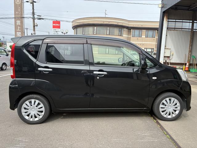 ムーヴL SAII 4WDワンオーナー・4WD・4.3万K・CDチューナー・マニュアルエアコン・横滑り防止・アイドリングストップ・ヘッドライトコントロール・衝突被害軽減システム・キーレスエントリー・スマートアシスト搭載車(北海道)の中古車