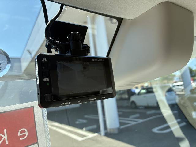 eKスペースM e−アシスト 4WDワンオーナー・4WD・CDチューナー・マニュアルエアコン・ドライブレコーダー・シートバックテーブル・ドアバイザー・横滑り防止・ヘッドライトコントロール・衝突軽減ブレーキ・キーレスエントリー(北海道)の中古車