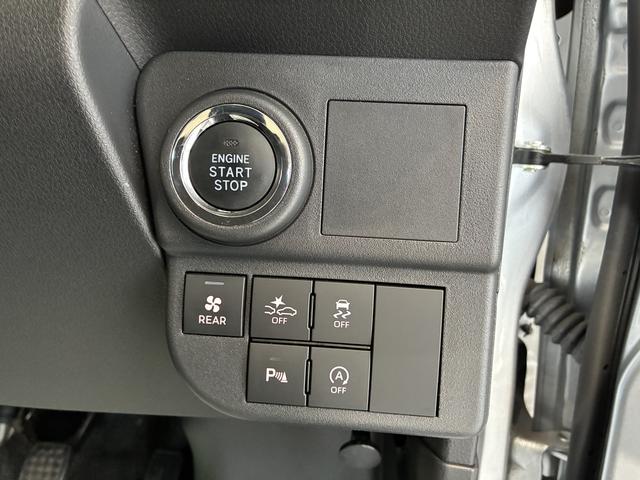 ハイゼットカーゴクルーズ　４ＷＤワンオーナー・４ＷＤ・１．６万Ｋ・ナビ・バックカメラ・ＥＴＣ・ドライブレコーダー・スマートインナーミラー・マニュアルエアコン・スタッドレスタイヤ・スマートアシスト搭載車・エンジンスターター（北海道）の中古車