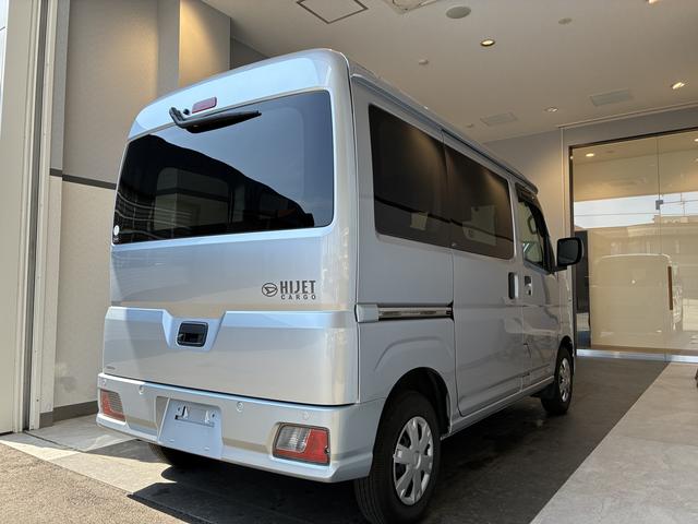 ハイゼットカーゴクルーズ　４ＷＤワンオーナー・４ＷＤ・１．６万Ｋ・ナビ・バックカメラ・ＥＴＣ・ドライブレコーダー・スマートインナーミラー・マニュアルエアコン・スタッドレスタイヤ・スマートアシスト搭載車・エンジンスターター（北海道）の中古車