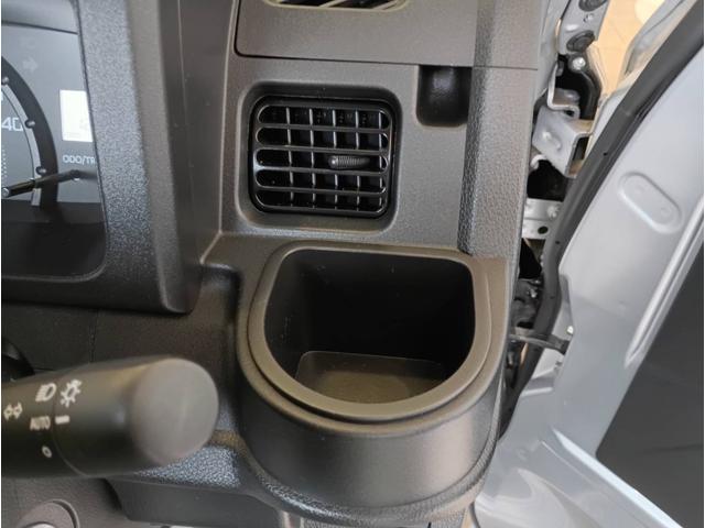 ハイゼットトラックスタンダード 4WDパートタイム4WD・1.2万K・AM/FMラジオ・5MT・マニュアルエアコン・ドアバイザー・荷台ゴムマット・ゲートプロテクター・ハロゲンランプ・バッテリーカバー・アルミホイール・ドライブレコーダー(北海道)の中古車
