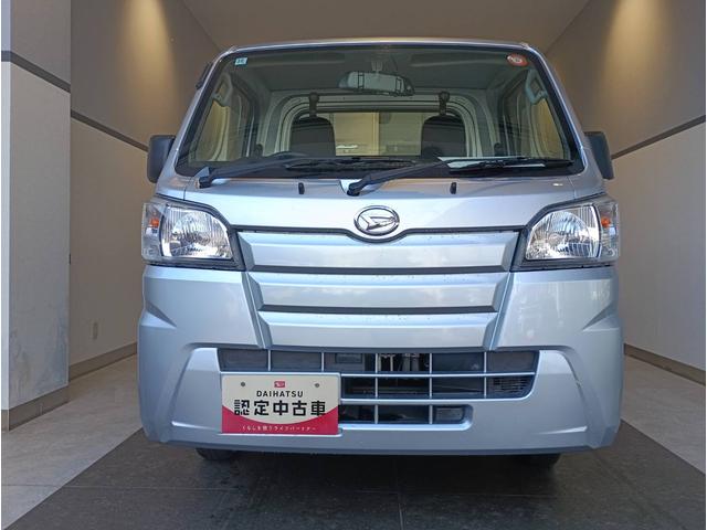 ハイゼットトラックスタンダード 4WDパートタイム4WD・1.2万K・AM/FMラジオ・5MT・マニュアルエアコン・ドアバイザー・荷台ゴムマット・ゲートプロテクター・ハロゲンランプ・バッテリーカバー・アルミホイール・ドライブレコーダー(北海道)の中古車