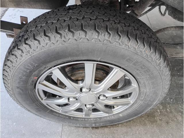 ハイゼットトラックスタンダード 4WDパートタイム4WD・1.2万K・AM/FMラジオ・5MT・マニュアルエアコン・ドアバイザー・荷台ゴムマット・ゲートプロテクター・ハロゲンランプ・バッテリーカバー・アルミホイール・ドライブレコーダー(北海道)の中古車