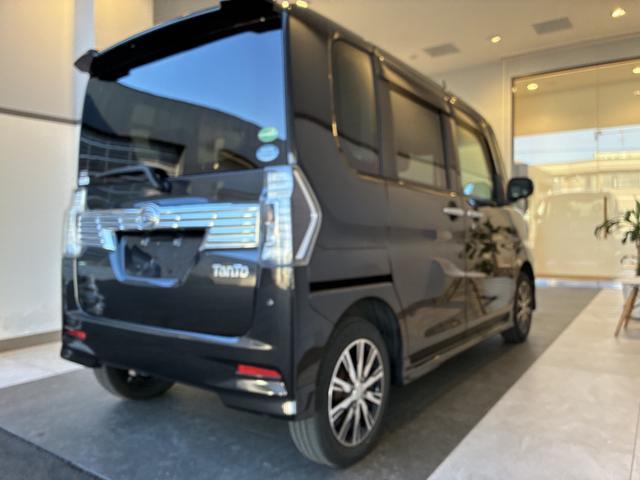 タントカスタムX トップエディションSAIII 4WDワンオーナー・4WD・7.1万K・ナビ・バックカメラ・ETC・ステアリングスイッチ・オートエアコン・シートヒーター・ドアバイザー・オートライト・電子カードキー・スタッドレスタイヤ・スマートアシスト搭載(北海道)の中古車