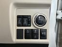 ワンオーナー・４ＷＤ・５．７万Ｋ・ＣＤチューナー・オートエアコン・シートアンダートレイ・置きラクボックス・両側電動スライドドア・オートライト・電子カードキー・スタッドレスタイヤ・スマートアシスト搭載車（北海道）の中古車