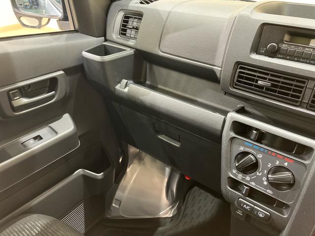 ハイゼットカーゴＤＸ４ＷＤ　オートマチックハイビーム　衝突防止システム　レーンアシスト　キーレスエントリー　記録簿　ワンオーナー　エアバッグ　エアコン　パワーステアリング　パワーウィンドウ　ＡＢＳ（北海道）の中古車