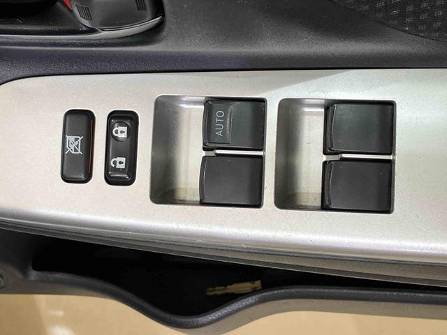 ヴィッツＦ４ＷＤ　メモリーナビ　ＥＴＣ　ＵＳＢ入力端子　キーレスエントリー　エアバッグ　エアコン　パワーステアリング　パワーウィンドウ　ＡＢＳ（北海道）の中古車