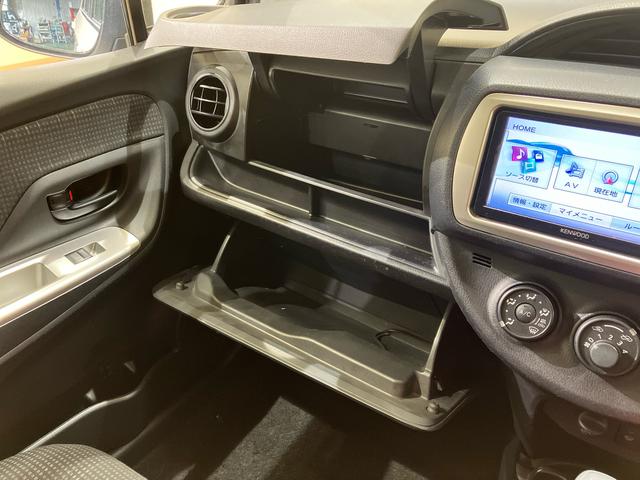 ヴィッツＦ４ＷＤ　メモリーナビ　ＥＴＣ　ＵＳＢ入力端子　キーレスエントリー　エアバッグ　エアコン　パワーステアリング　パワーウィンドウ　ＡＢＳ（北海道）の中古車