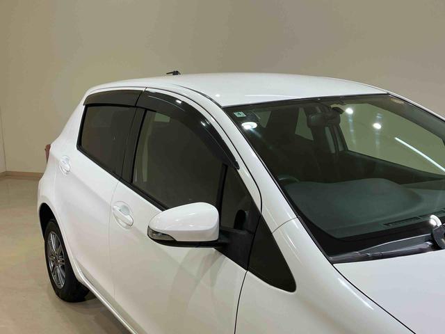 ヴィッツＦ４ＷＤ　メモリーナビ　ＥＴＣ　ＵＳＢ入力端子　キーレスエントリー　エアバッグ　エアコン　パワーステアリング　パワーウィンドウ　ＡＢＳ（北海道）の中古車