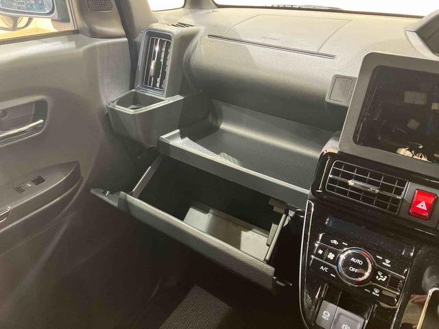 タントカスタムＸ４ＷＤ　両側電動スライドドア　シートヒーター　アイドリングストップ　オートマチックハイビーム　オートライト　衝突防止システム　ＬＥＤヘッドランプ　レーンアシスト　スマートキー　記録簿　ワンオーナー（北海道）の中古車