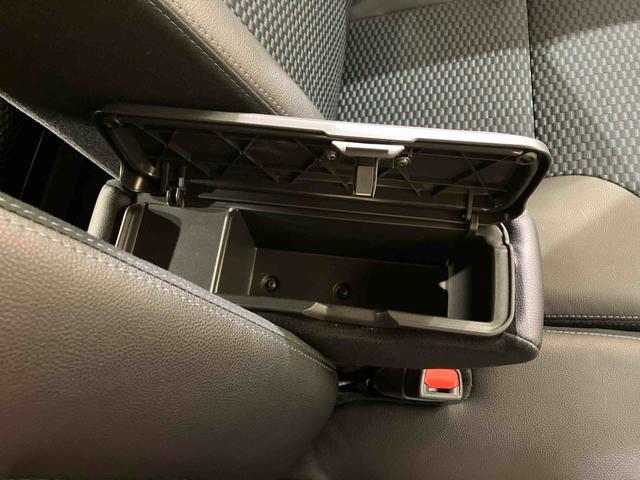 タントカスタムＸ４ＷＤ　両側電動スライドドア　シートヒーター　アイドリングストップ　オートマチックハイビーム　オートライト　衝突防止システム　ＬＥＤヘッドランプ　レーンアシスト　スマートキー　記録簿　ワンオーナー（北海道）の中古車