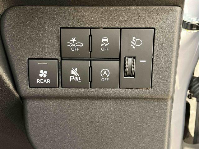 ハイゼットカーゴＤＸ４ＷＤ　両側スライドドア　アイドリングストップ　オートマチックハイビーム　オートライト　衝突防止システム　レーンアシスト　キーレスエントリー　記録簿　ワンオーナー　エアバッグ　エアコン　ＡＢＳ（北海道）の中古車