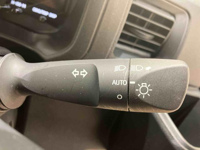 ハイゼットカーゴＤＸ４ＷＤ　両側スライドドア　アイドリングストップ　オートマチックハイビーム　オートライト　衝突防止システム　レーンアシスト　キーレスエントリー　記録簿　ワンオーナー　エアバッグ　エアコン　ＡＢＳ（北海道）の中古車