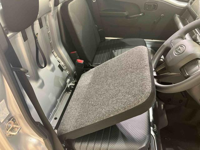 ハイゼットトラックスタンダード４ＷＤ　アイドリングストップ　オートマチックハイビーム　オートライト　衝突防止システム　レーンアシスト　記録簿　ワンオーナー　エアコン　パワーステアリング　エアバッグ　ＡＢＳ（北海道）の中古車