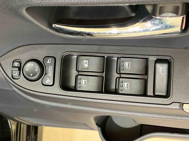 タントカスタムＸ４ＷＤ　両側電動スライドドア　アルミホイール　シートヒーター　アイドリングストップ　オートマチックハイビーム　オートライト　衝突防止システム　ＬＥＤヘッドランプ　レーンアシスト　スマートキー　記録簿（北海道）の中古車