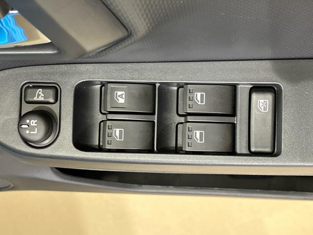 ミライースX SAIII4WD アイドリングストップ オートマチックハイビーム オートライト 衝突防止システム LEDヘッドランプ キーレスエントリー 記録簿 ワンオーナー エアバッグ エアコン パワーステアリング CD(北海道)の中古車