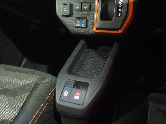 タフトＧターボ４ＷＤ　スマートアシスト　夏冬タイヤ　ガラスルーフ　ＬＥＤヘッドライト　オートライト　クルーズコントロール　ダイハツ純正ナビ　バックモニター　運転席助手席シートヒーター　アイドリングストップ（北海道）の中古車