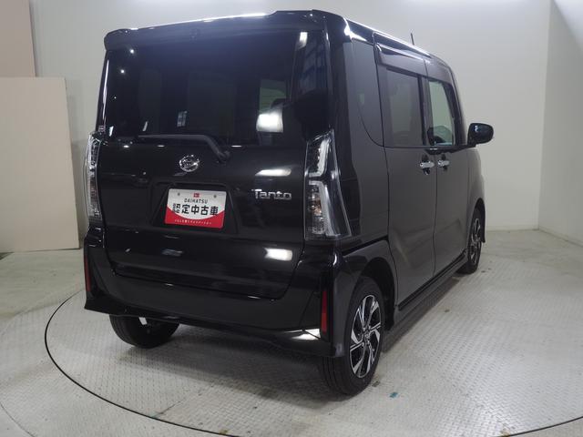 タントカスタムＸ４ＷＤ　スマートアシスト　夏冬タイヤ　両側パワースライドドア　ＬＥＤヘッドライト　オートライト　オートエアコン　ダイハツ純正ナビ　バックモニター　リモコンエンジンスターター　運転席助手席シートヒーター（北海道）の中古車