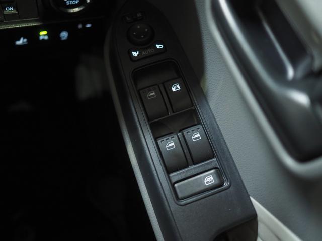 タントＸセレクション４ＷＤ　スマートアシスト　両側スライドドア左電動　ＬＥＤヘッドライト　オートライト　オートエアコン　ダイハツ純正ナビ　ドライブレコーダー　リモコンエンジンスターター　シートヒーター（北海道）の中古車