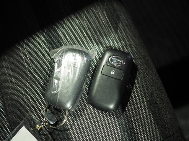 タフトG4WD スマートアシスト ガラスルーフ LEDヘッドライト オートライト オートエアコン オーディオレス 運転席助手席シートヒーター 前後コーナーセンサー アイドリングストップ(北海道)の中古車