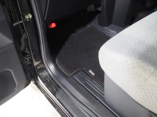 タントX4WD 両側スライドドア左電動 LEDヘッドライト オートライト オーディオレス 運転席助手席シートヒーター キーフリーシステム アイドリングストップ VSC(横滑り抑制機能)(北海道)の中古車