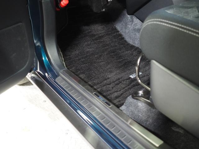 タフトＧ　クロムベンチャー４ＷＤ　ガラスルーフ　ダイハツ純正ナビ　ナビ連動ドライブレコーダー　バックモニター　リモコンエンジンスターター　運転席助手席シートヒーター　前後コーナーセンサー　ＬＥＤヘッドライト　オートライト（北海道）の中古車