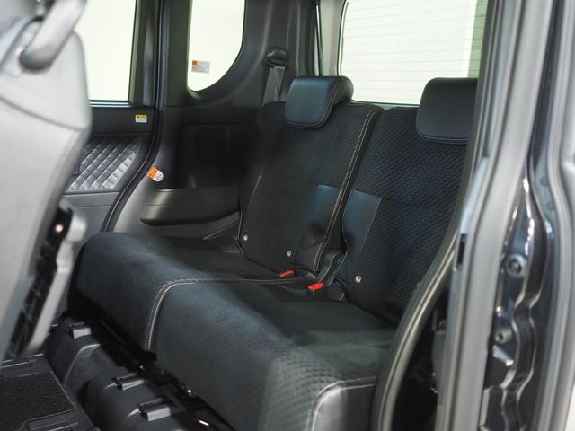 タントカスタムＸ４ＷＤ　両側パワースライドドア　夏冬タイヤ　ダイハツ純正ナビ　バックモニター　リモコンエンジンスターター　ＬＥＤヘッドライト　オートライト　シートヒーター　後席テーブル　アイドリングストップ（北海道）の中古車