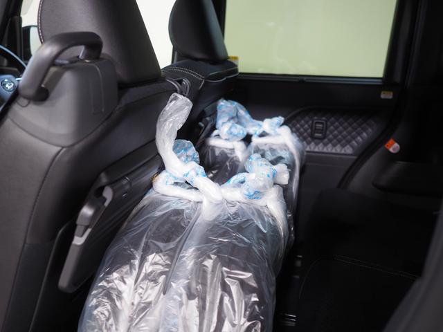 タントカスタムＸ４ＷＤ　両側パワースライドドア　夏冬タイヤ　ダイハツ純正ナビ　バックモニター　リモコンエンジンスターター　ＬＥＤヘッドライト　オートライト　シートヒーター　後席テーブル　アイドリングストップ（北海道）の中古車