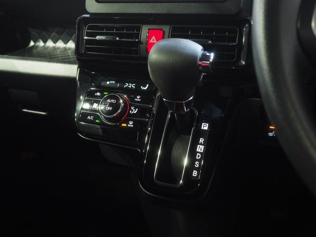 タントカスタムＸ４ＷＤ　両側パワースライドドア　夏冬タイヤ　ダイハツ純正ナビ　バックモニター　リモコンエンジンスターター　ＬＥＤヘッドライト　オートライト　シートヒーター　後席テーブル　アイドリングストップ（北海道）の中古車