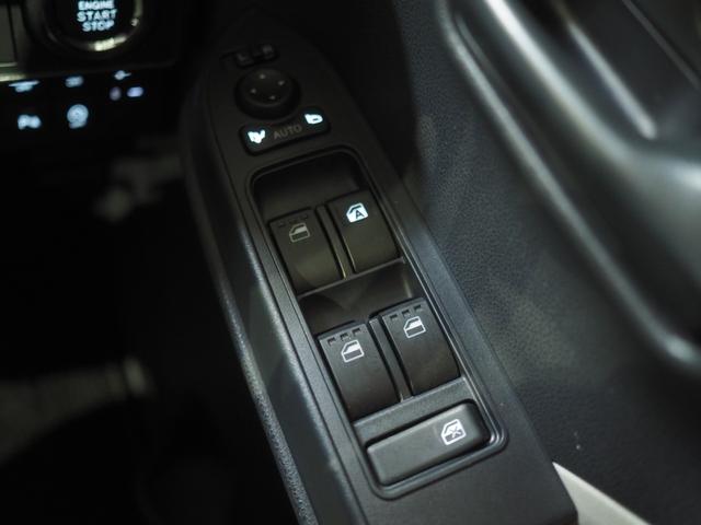 タントＸ４ＷＤ　両側スライドドア左電動　ダイハツ純正ナビ　バックモニター　リモコンエンジンスターター　後席テーブル　運転席助手席シートヒーター　オートエアコン　前後コーナーセンサー　ＬＥＤヘッドライト（北海道）の中古車