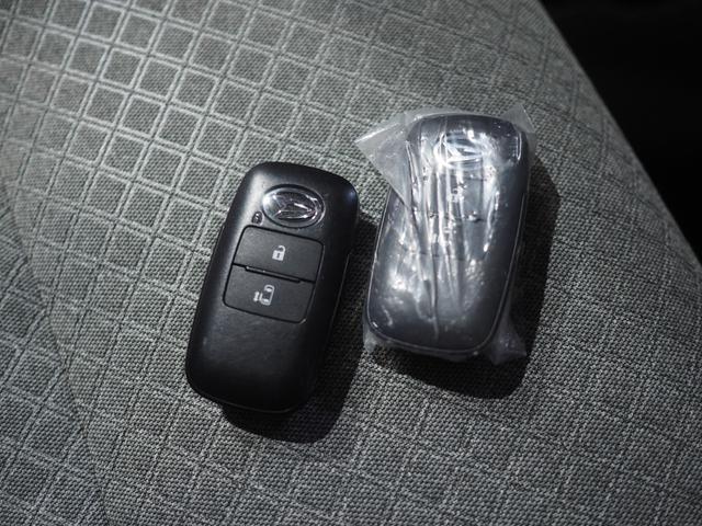 タントＸ４ＷＤ　両側スライドドア左電動　ダイハツ純正ナビ　バックモニター　リモコンエンジンスターター　後席テーブル　運転席助手席シートヒーター　オートエアコン　前後コーナーセンサー　ＬＥＤヘッドライト（北海道）の中古車