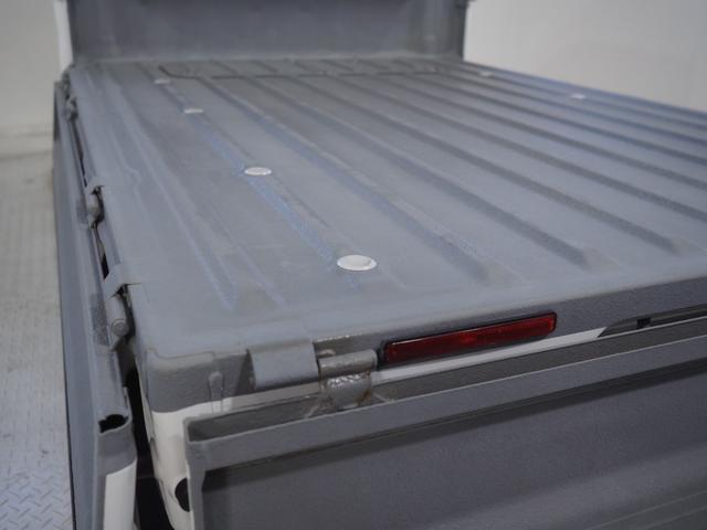 ハイゼットトラックスタンダード　エアコン・パワステレスパートタイム４ＷＤ　４速オートマチック　ＡＭ／ＦＭラジオ　荷台塗装あり（北海道）の中古車