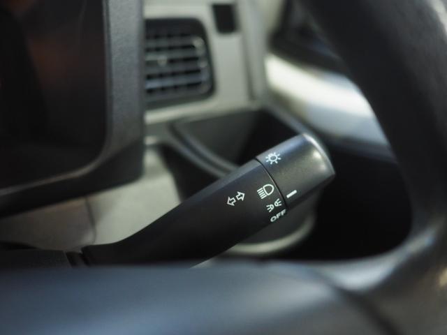 ハイゼットトラックスタンダード　エアコン・パワステレスパートタイム４ＷＤ　４速オートマチック　ＡＭ／ＦＭラジオ　荷台塗装あり（北海道）の中古車