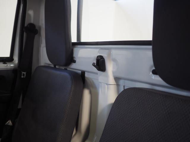 ハイゼットトラックスタンダード　エアコン・パワステレスパートタイム４ＷＤ　４速オートマチック　ＡＭ／ＦＭラジオ　荷台塗装あり（北海道）の中古車