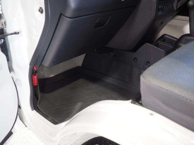 ハイゼットトラックスタンダード　エアコン・パワステレスパートタイム４ＷＤ　４速オートマチック　ＡＭ／ＦＭラジオ　荷台塗装あり（北海道）の中古車