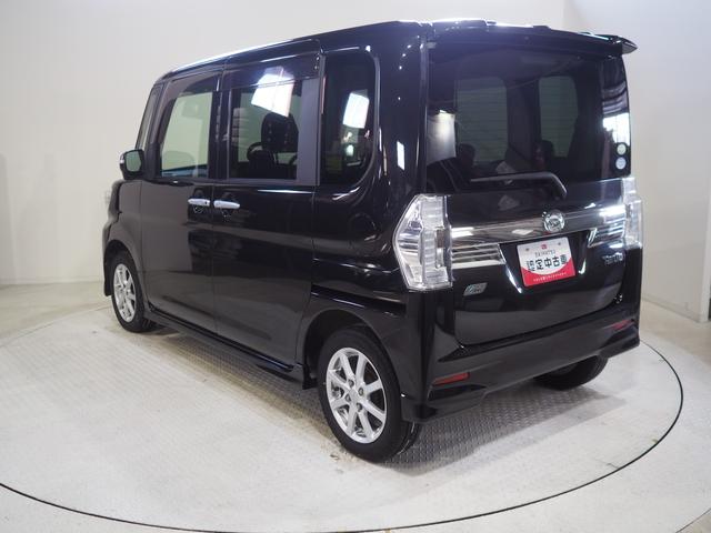 タントカスタムＸ４ＷＤ　夏冬タイヤ　両側スライドドア左電動　カーナビ　リモコンエンジンスターター　キーフリーシステム　オートエアコン　ＬＥＤヘッドライト　オートライト　アルミホイール　アイドリングストップ（北海道）の中古車